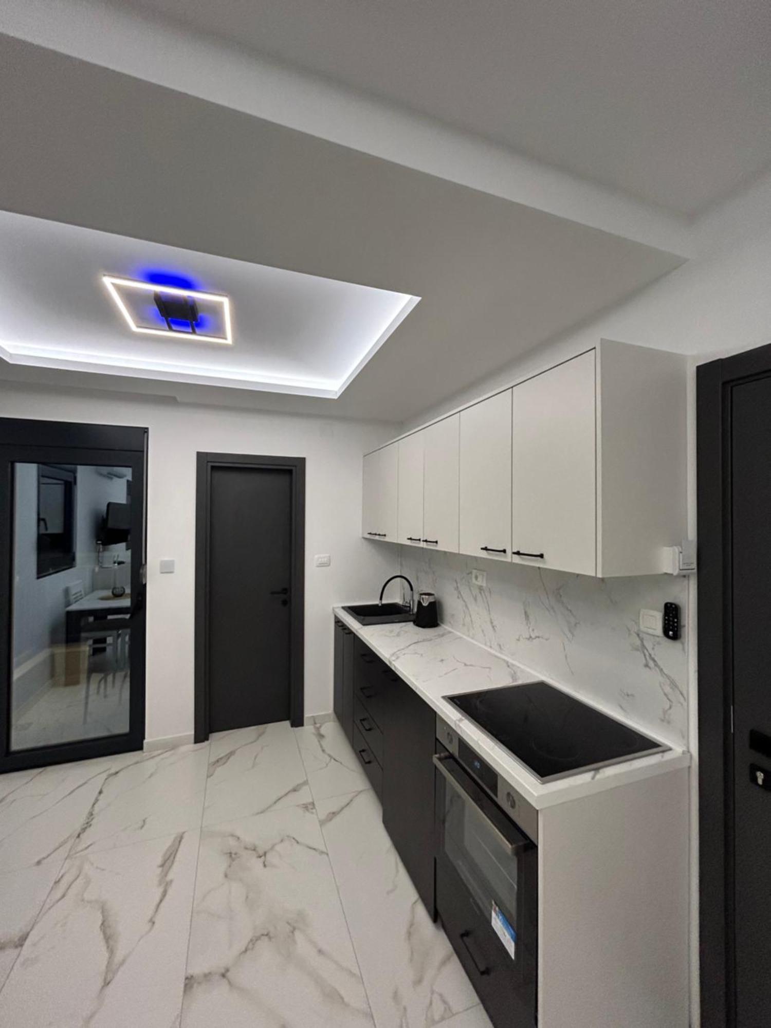 Merlin Prestige Apartments Budva Buitenkant foto