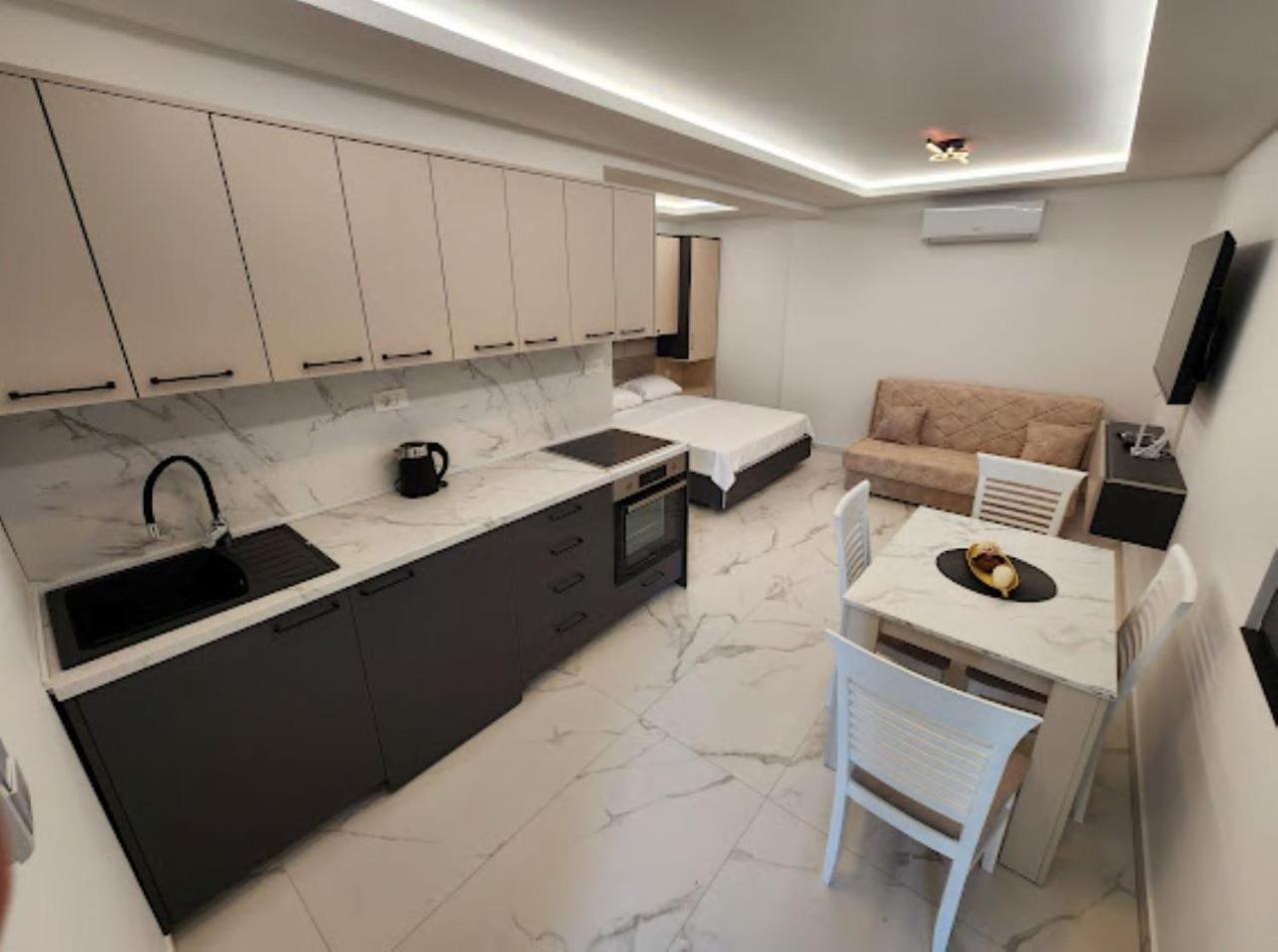 Merlin Prestige Apartments Budva Buitenkant foto